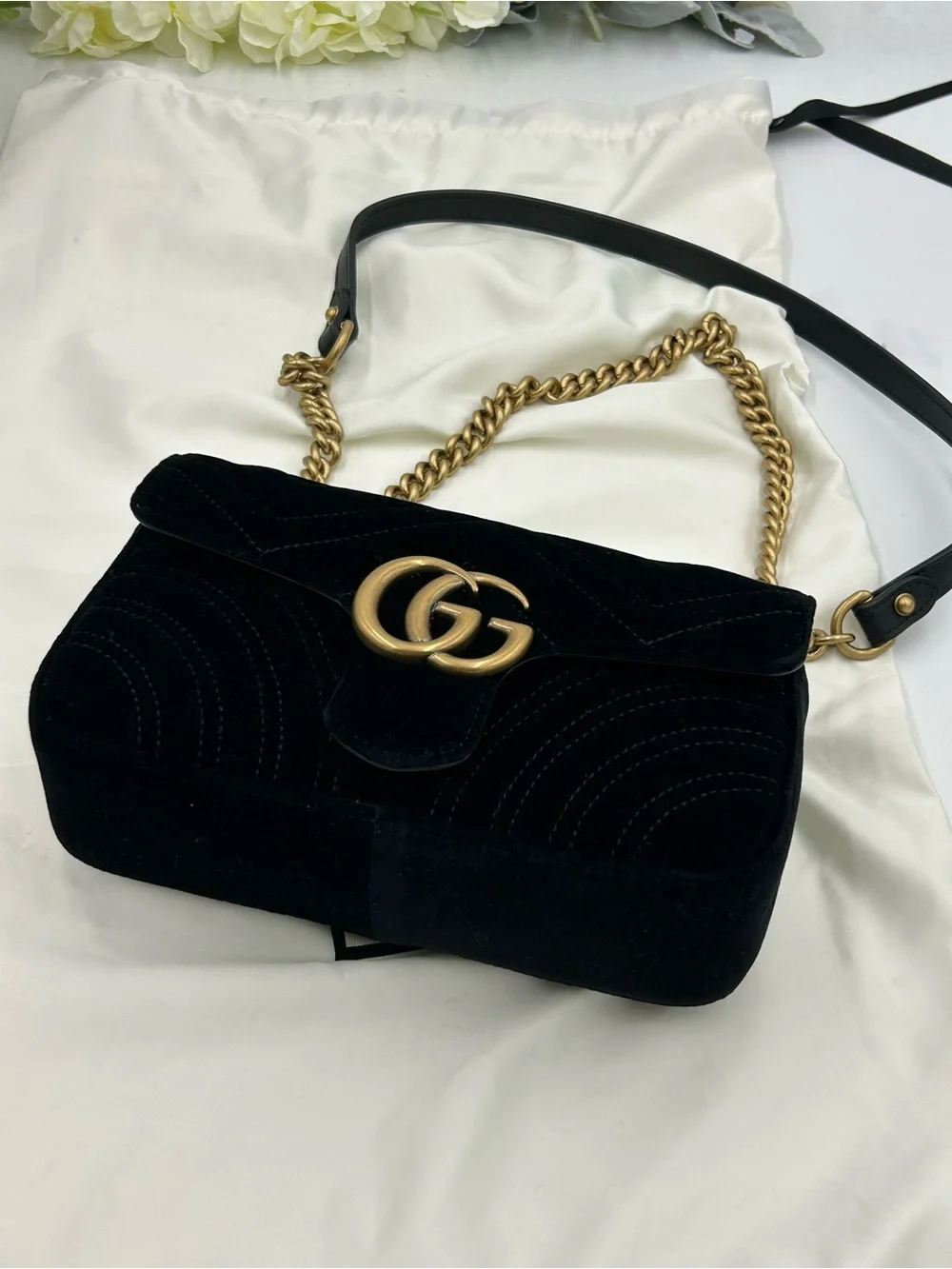 Women's Gucci GG Marmont quilted velvet shoulder bag made in Italy - Picture 7 of 16
